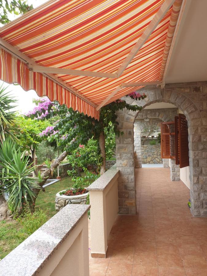 Apartments Davorka Banjol Екстериор снимка