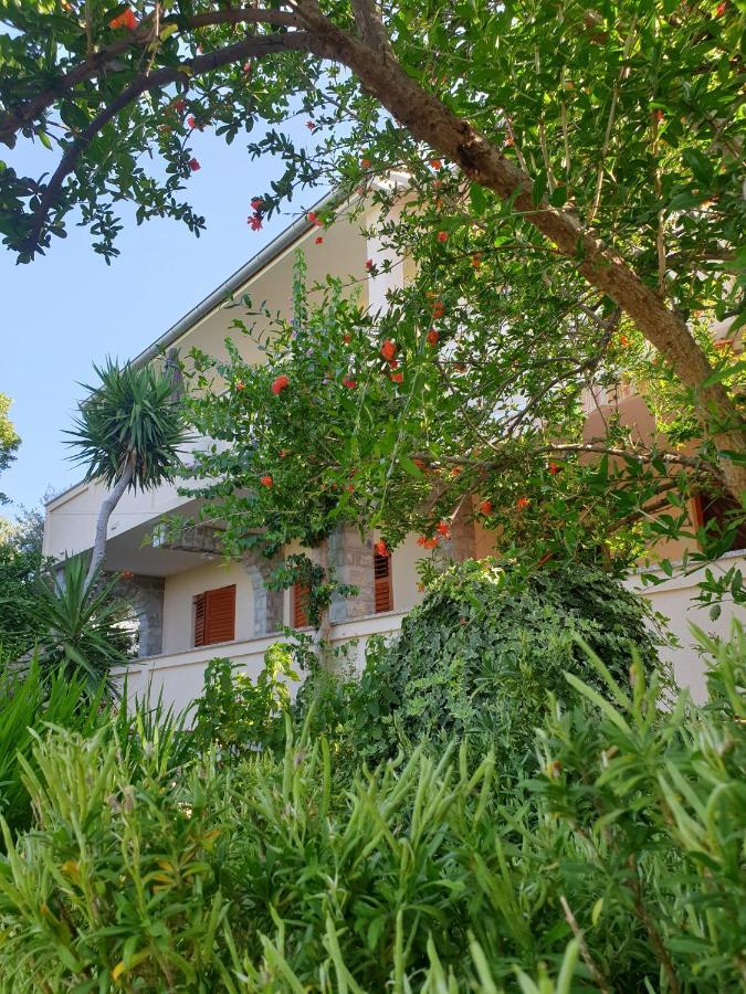 Apartments Davorka Banjol Екстериор снимка