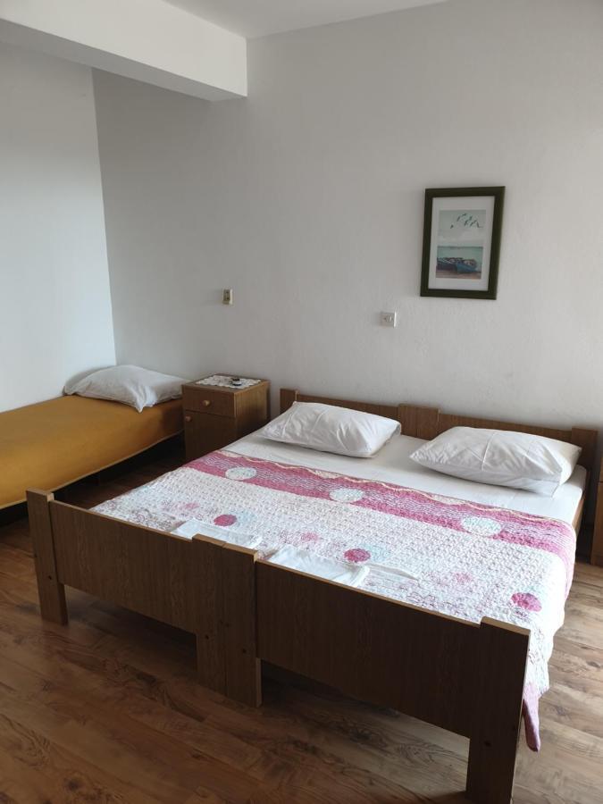Apartments Davorka Banjol Екстериор снимка